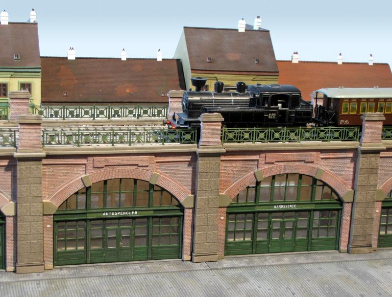 Die Stadtbahn aus der Zeit der Dampflokomotiven (Modell von Kleinbahn)